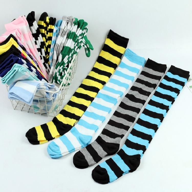 Damen Gestreifte Overknee Oberschenkelhohe Lange Socken für Weihnachts-Feierparty