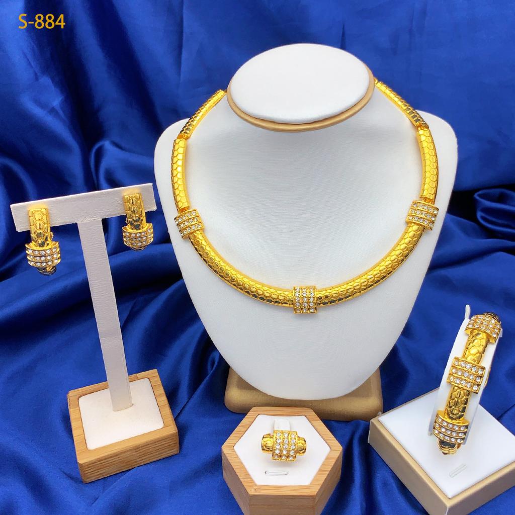 2026 Dubai Naher Osten Schmuck Halskette Armband Ohrringe Ring Schmuckset Legierungsschmuck Vierteiliges Set