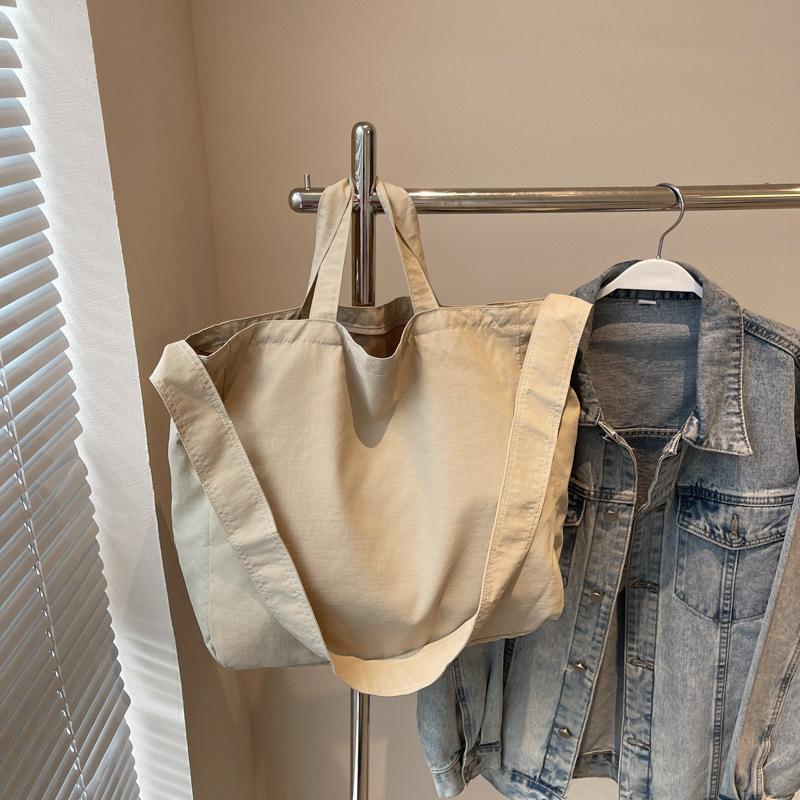 Large-capacity Casual Tote Bag Women's New Versatile and Lightweight Shoulder Messenger Bag Class Commuter Bag