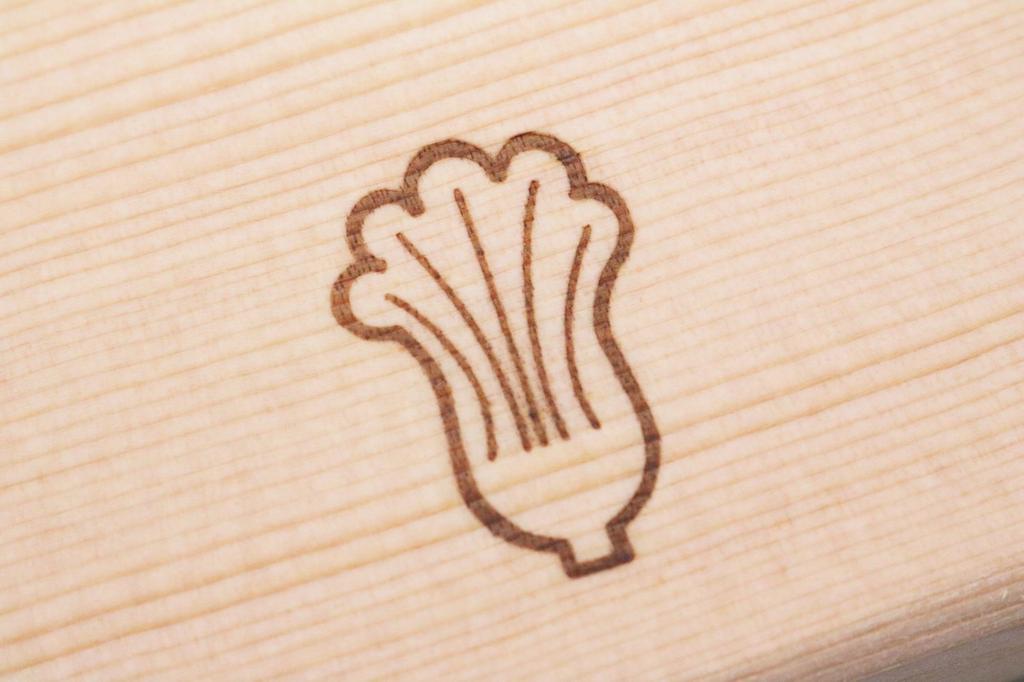 Ichihara Woodworking Krájecí přírodní 39 x 23 x Tloušťka Vyrobeno v Japonsku Prkénko, Dřevěné, Dřevo, Široké, 1,4 cm,