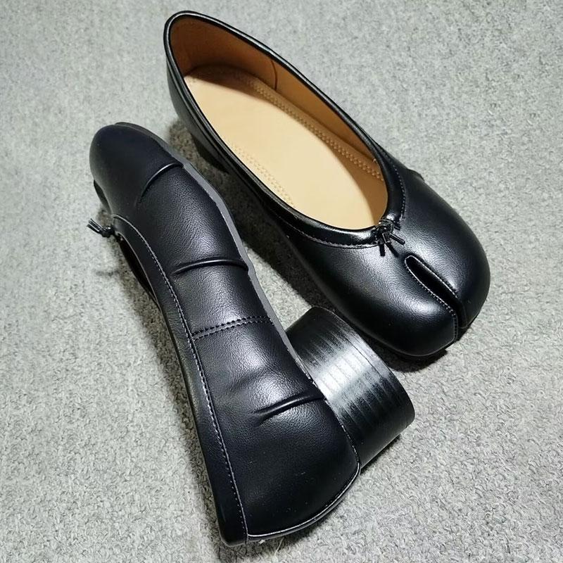 Baleriny z dzielonym palcem Damskie Modne Buty Tabi Codzienne Wsuwane Mokasyny Damskie Plisowane Skórzane Espadryle Zapatillas Mujer