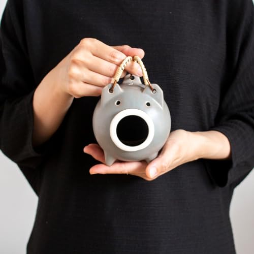 Kamoshika Werkzeugladen Mückenspiralenhalter/Etui - Schweineförmiger Keramik-Mückenspiralenhalter - Banko-Keramik, Hergestellt in Japan (Klein, Weiß)