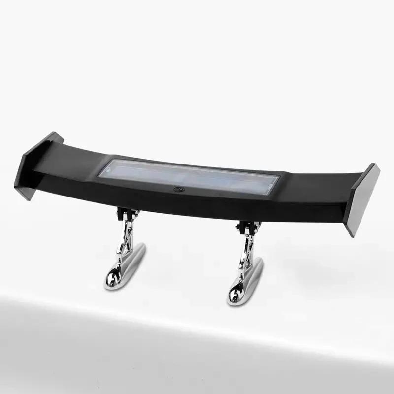 1 st Mini Solcells Bakljus Universell LED Bil Bakre Spoiler Blinkande Varning Vattentät Vinge med Smart Sensor Modifierade Tillbehör