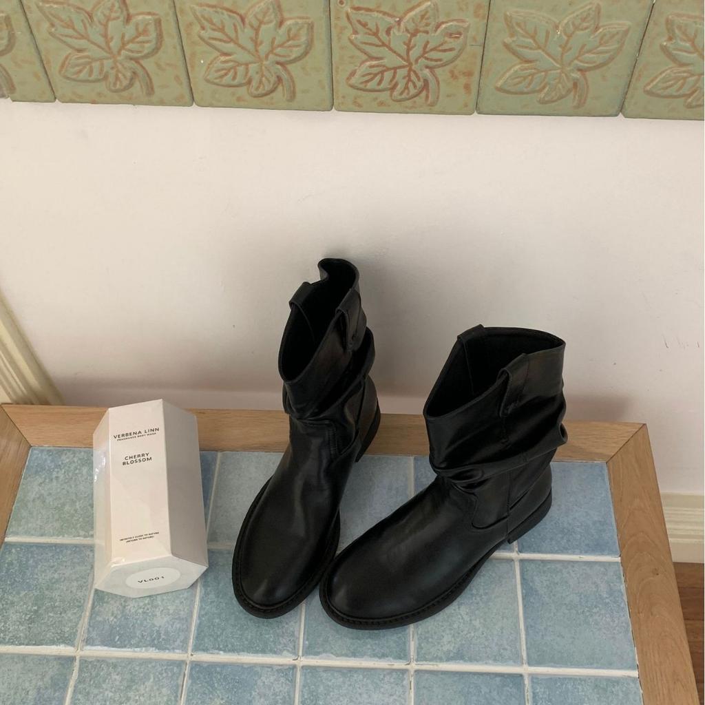 2025 New Round Head Pleated Thick Heel Low Tube Thin Martin Autumn and Winter Hot Girl Women Martin Boots