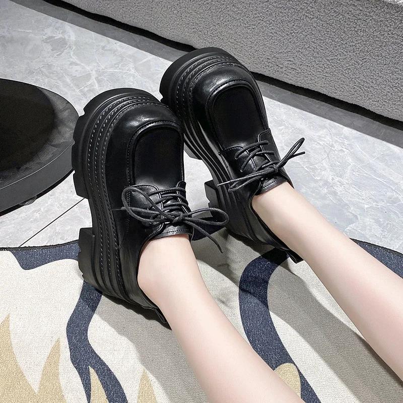 Fashion 10CM Women Patent Leather Platform Sneakers Wedge Heels Ladies New Autumn Chunky Sneakers Woman Lace-Up Thick Sole Walking Pumps