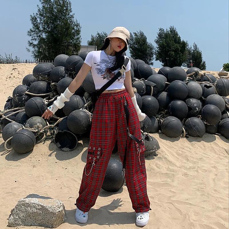 Pantaloni cu carouri Femei Imbracaminte de strada japoneza Punk Pantaloni Cargo Femei Lanț hippie Harajuku Indie Y2K Estetică Hip Hop