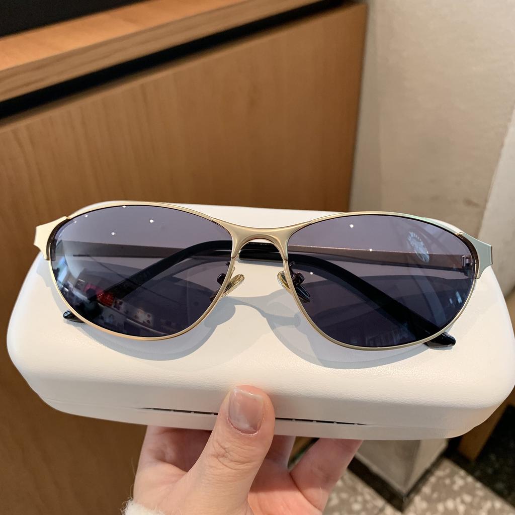 Trendy Small Frame Cat Eye Sunglasses Y2K Street Style Sunglasses Outdoor Men Women Fashion Outdoor Glasses Full Frame Silver Frame Light Blue Goggle