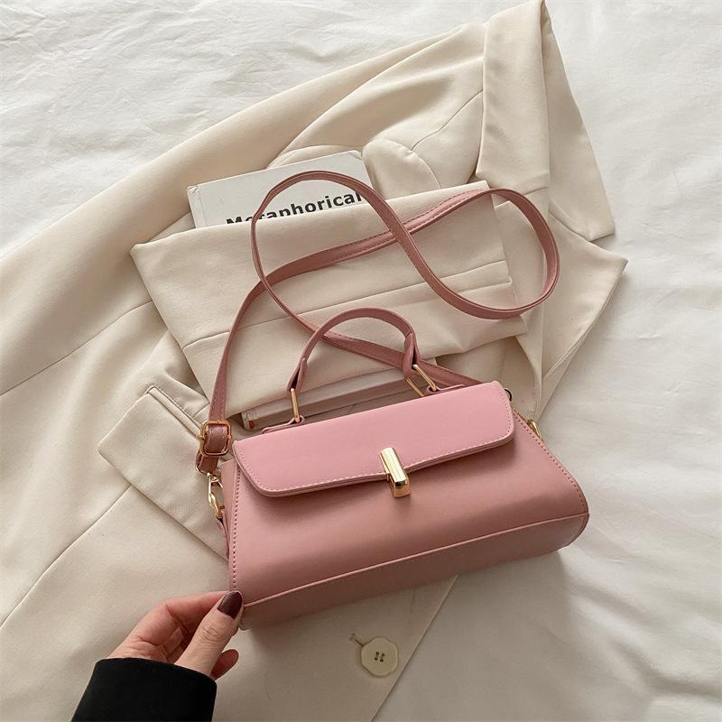 This Year, the Popular One-shoulder Small Bag Women's 2025 Spring New Fashion Handbag Texture Versatile Messenger Small Square Bag