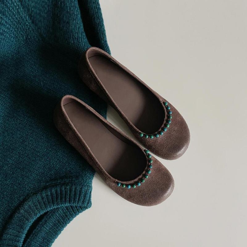 Retro Shallow Leather Small Single Shoes Women's One-pedal Round Head Grandma Shoes Beaded with Skirt Flats