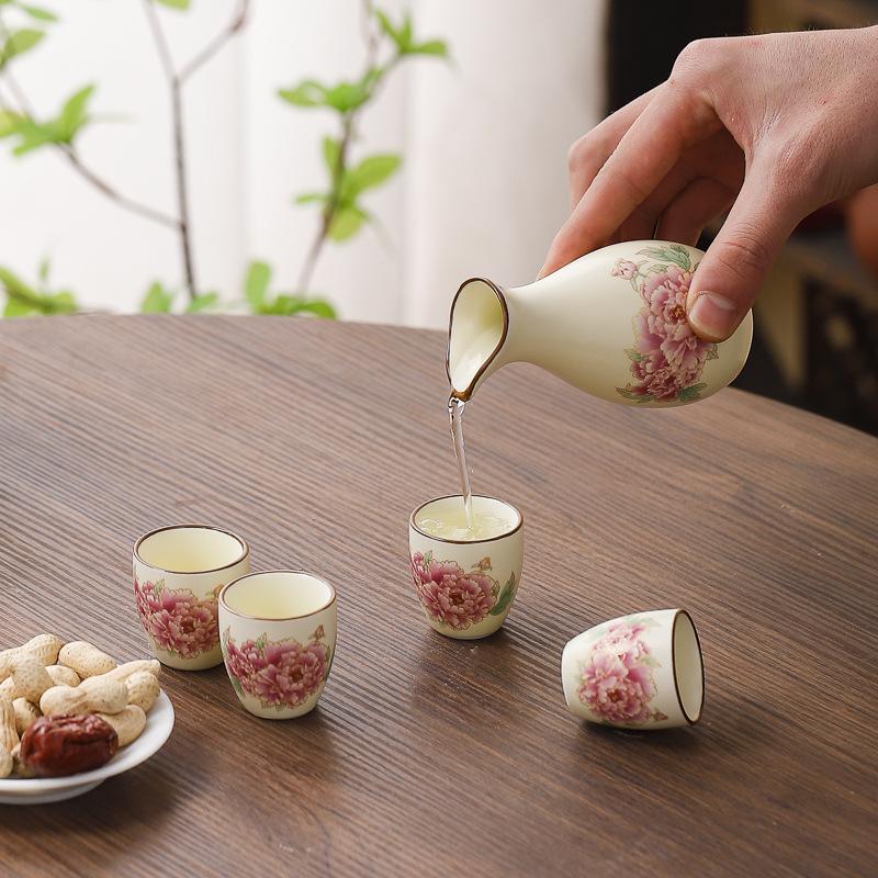 Ceramics Japanese Style Sake Pot Cups Retro One Pot with Four Cups Liquor Cups Set Home Dining Bar Creative Drinkware Gifts New