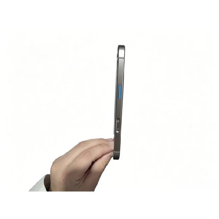 Assemblaggio Scocca Intermedia Per iPhone 16 Pro Pre-Installato Con Pulsanti & Rete di Ricarica Sostituzione