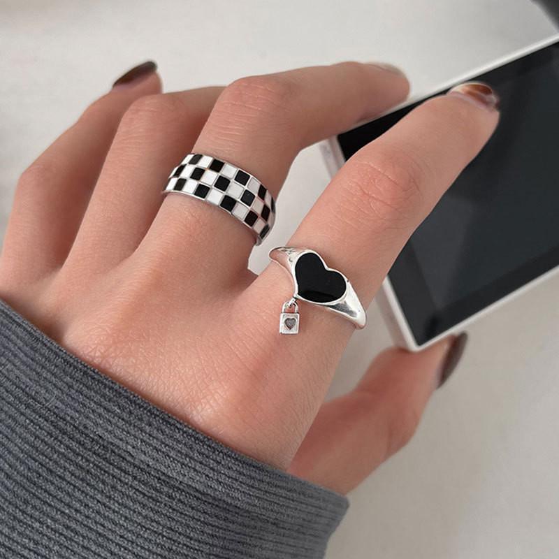 Elegant Korean Style Black And White Checkerboard Adjustable Ring For Women Fashion Accessory