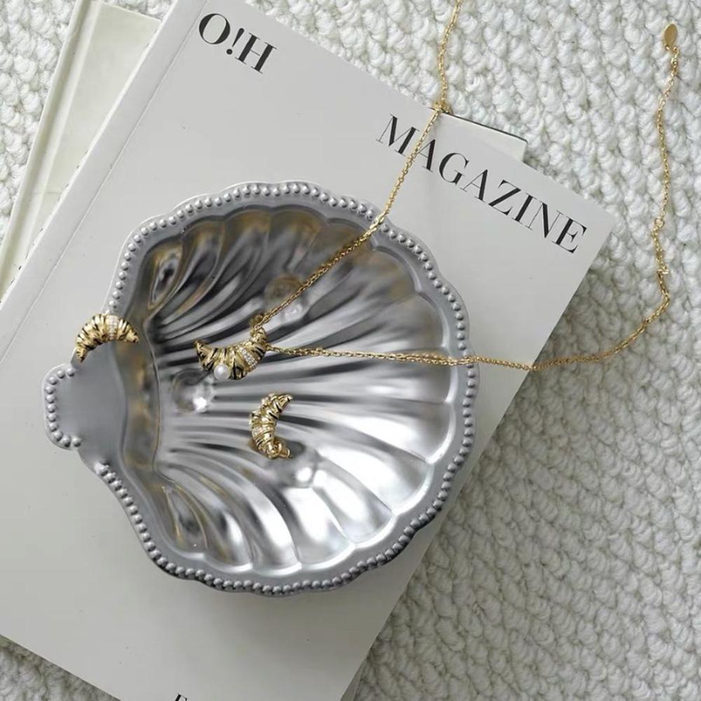 

Light Luxury 304 Stainless Plates Shell Jewelry Storage Tray Fruit Snack Sundries Holder Desktop Organizer Decor Home Gifts