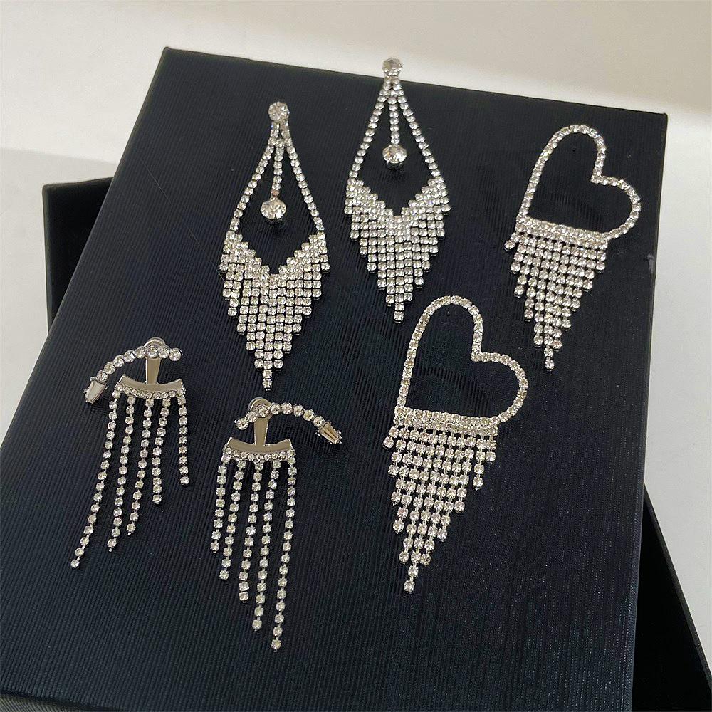 High Quality Light Luxury Full Diamond Exaggerated Chain Fringed Earrings Femininity Love Rhinestone Earrings Internet Celebrity Earrings Wholesale