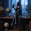 Resin Hooded Lady Reaper Figurine Macabre Desk Decor Witchy Room Decoration Ornaments for Home Garden Yard Decorations