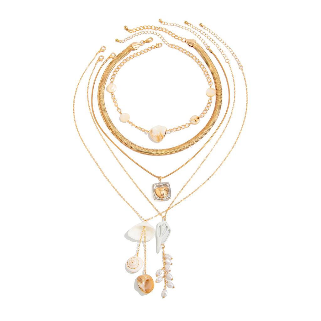 Holiday Shell Piece Conch Pendant Necklace, Design Sense Metal Snake Bone Chain Imitation Pearl Necklace