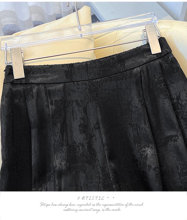 Silk Jacquard Wide-Leg Pants for Middle-Aged Women - Ethnic Style Retro Slimming Design