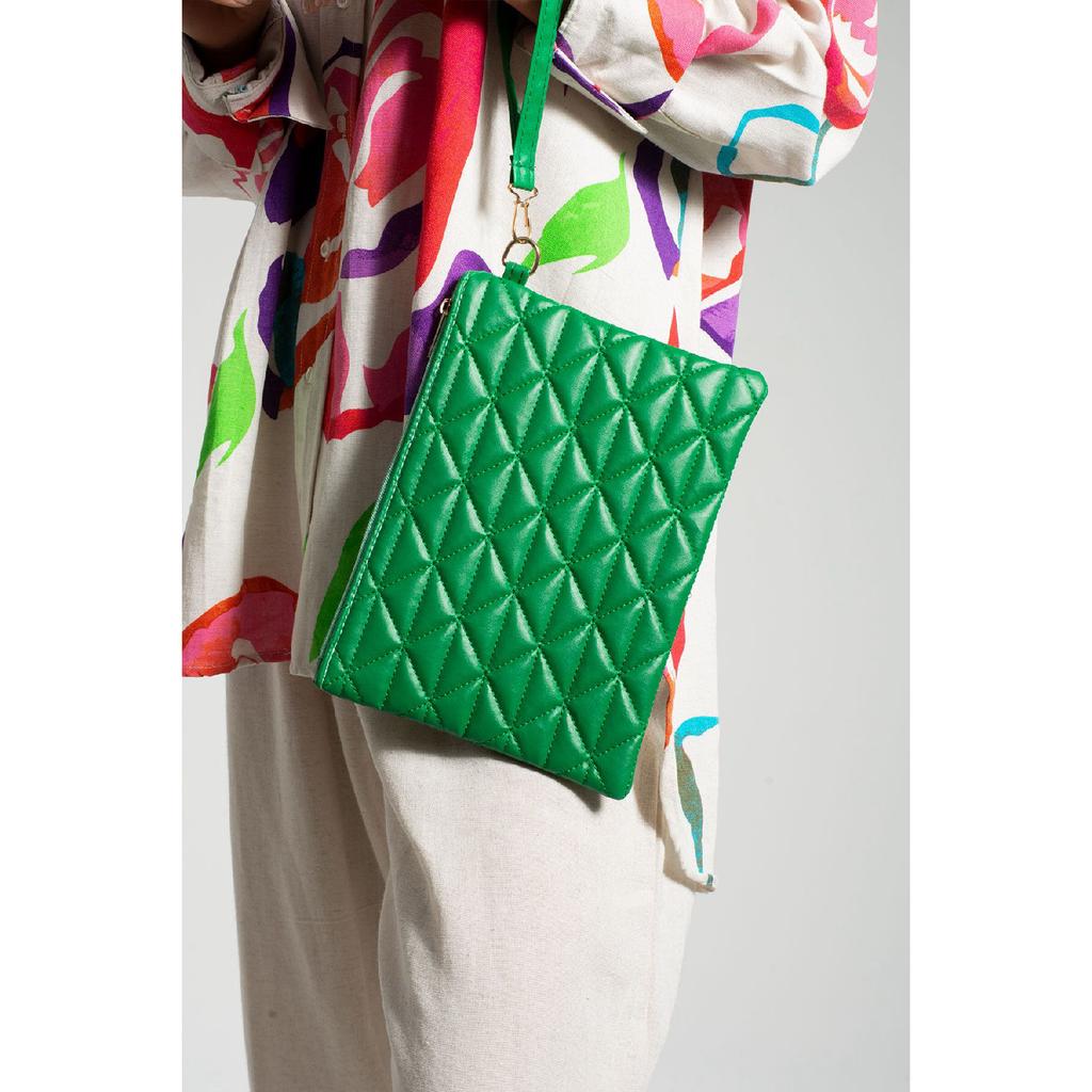 Black Patent Leather Triangle Patterned Portfolio Clutch Handbag