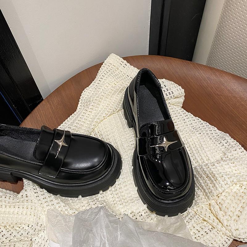 Модные ретро черные туфли на толстой платформе с каблуком 35 2555₽