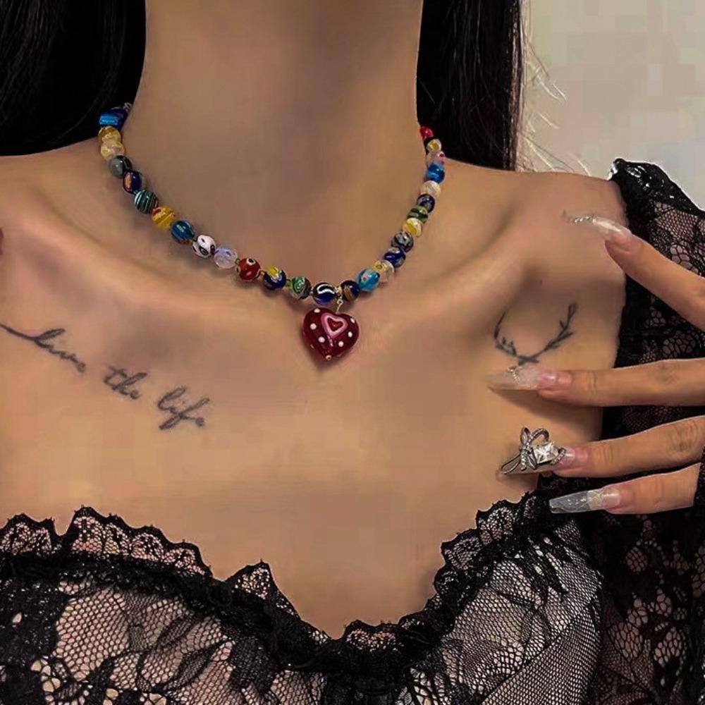 Retro Fashion Dopamine Colorful Glass Beaded Red Heart-shaped Pendant Choker Necklace for Women Temperament Statement Jewelry