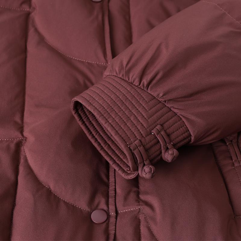 Nadměrná velikost XL-6XL Dámská krátká prošívaná bunda středního věku Zimní svrchní oděv s kapucí Elegantní výšivka Hřejivé péřové kabáty