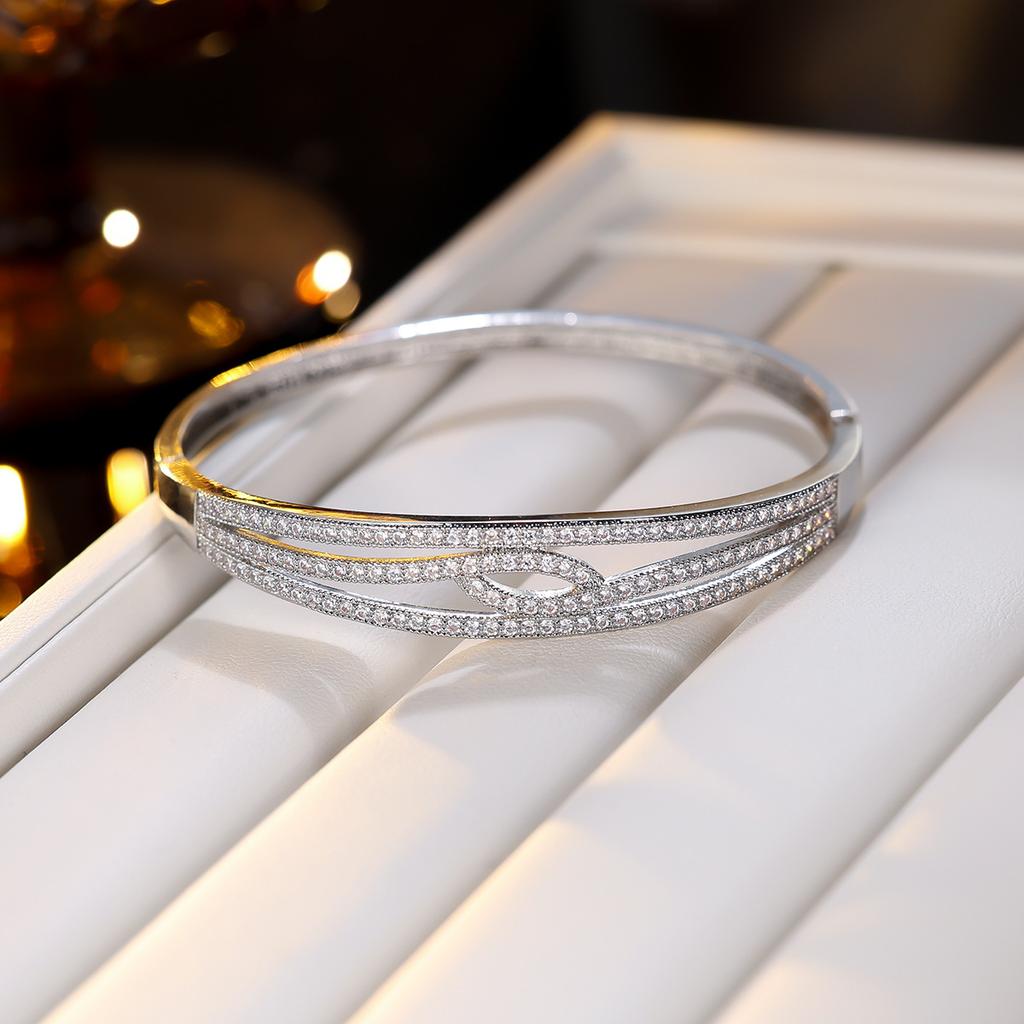 Light Luxury Baby's Breath Zircon Women's Fashionable Simple Opening High-end Versatile Bracelet