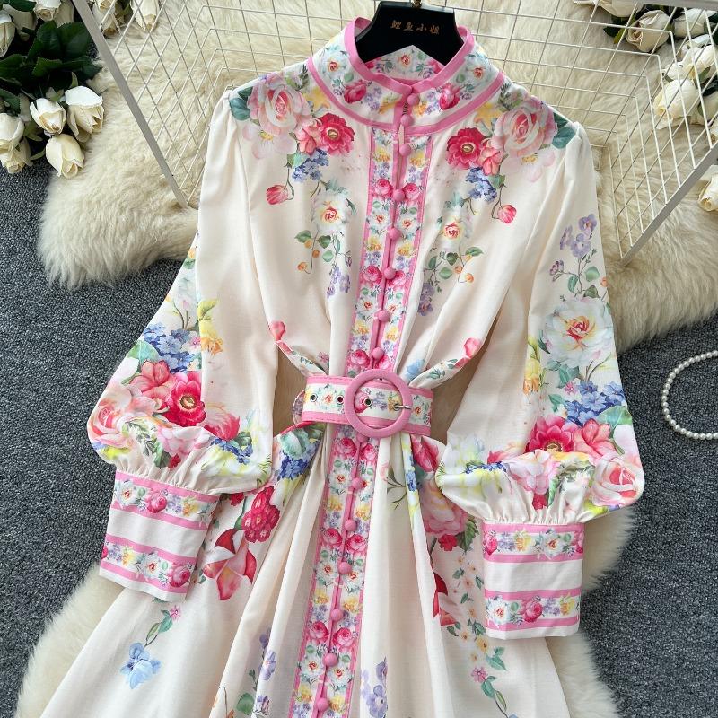 Rochie de damă de primăvară cu rever, mâneci felinar, pictată și imprimată, cu talie marcată, cu un singur rând de nasturi și croială amplă