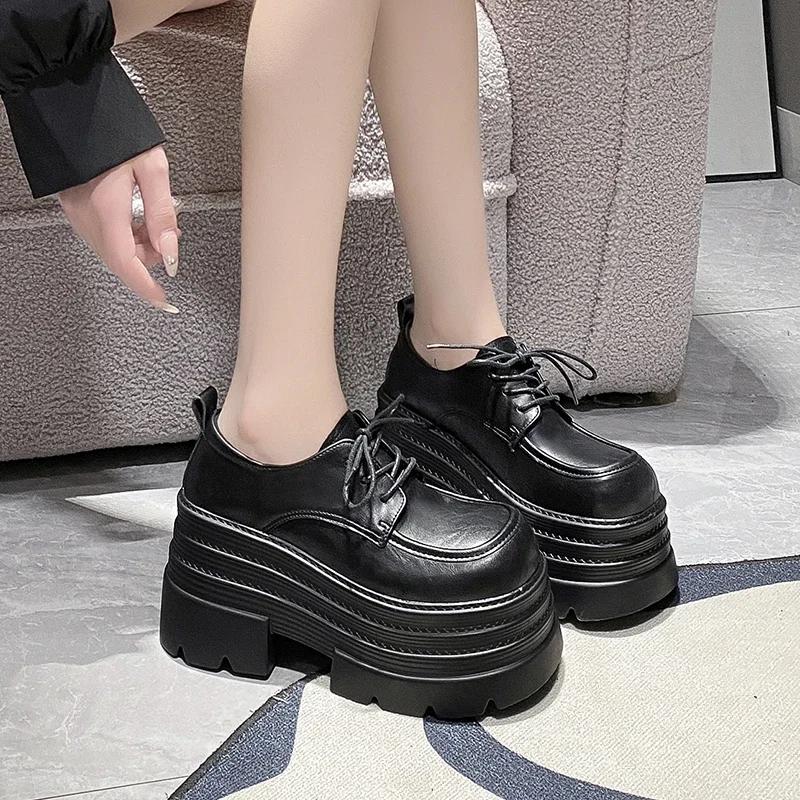 Fashion 10CM Women Patent Leather Platform Sneakers Wedge Heels Ladies New Autumn Chunky Sneakers Woman Lace-Up Thick Sole Walking Pumps