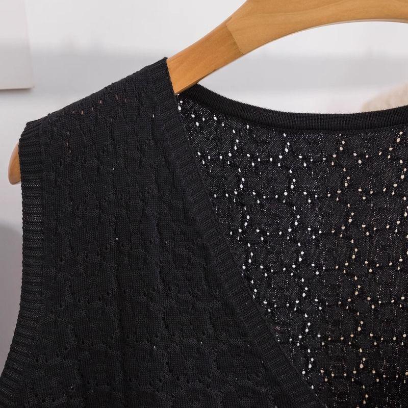 Plus-Size French Hollow V-Neck Sleeveless Camisole - Summer Loose Fit, 2-300 Jin Women's Top