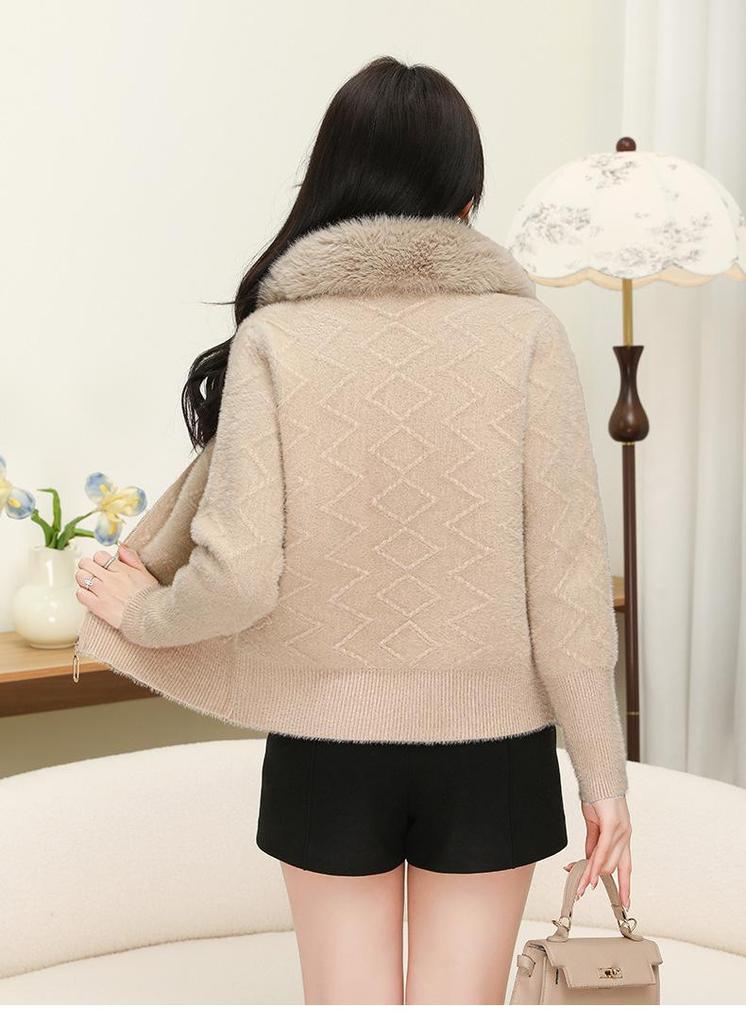 Fashionable Women's Faux Mink Fur Cardigan with Large Collar – Warm Knit Sweater for Autumn/Winter
