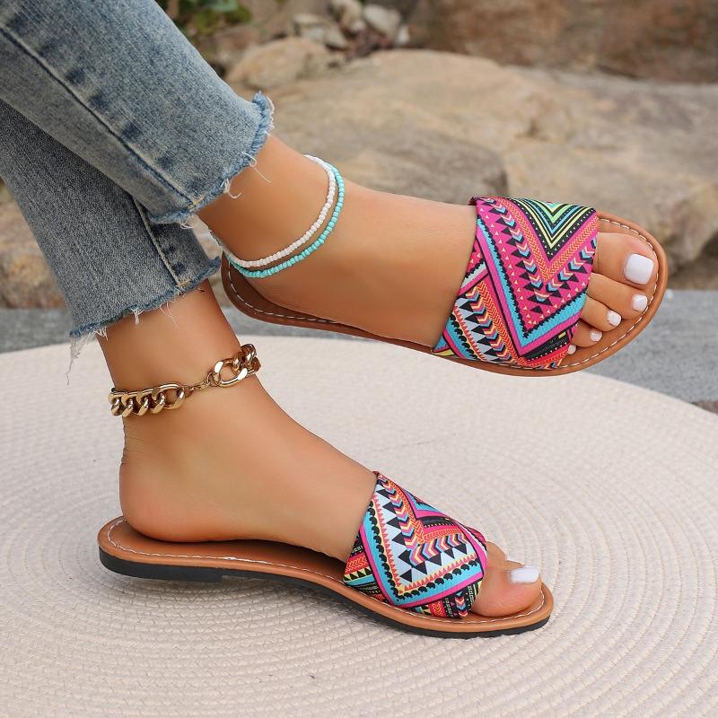 Fashion 2025 Women's Summer New Fashion Solid Color Shallow Mouth Comfort Sandals Outdoor Designer Women's Slippers