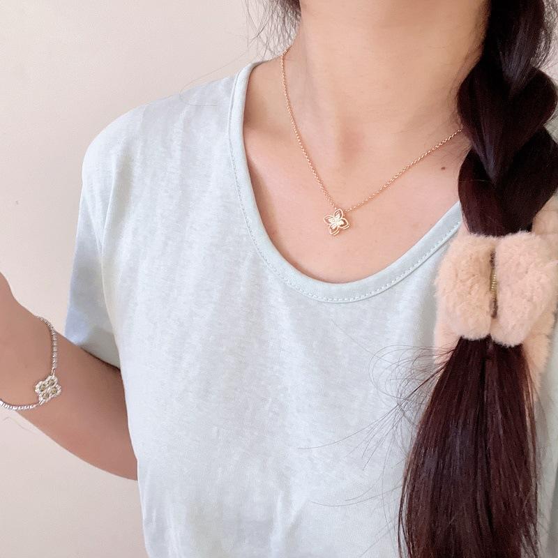 Diamond Four-Leaf Clover Necklace Women'S Niche Light Luxury Hollow Four-Leaf Flower Collarbone Chain