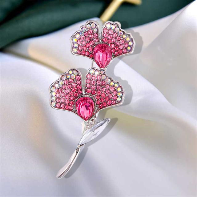 

Модные броши с кристаллами в виде листьев гинкго для женщин, роскошный дизайн, винтажная красная брошь со стразами, булавки, ювелирные изделия, свадебные подарки