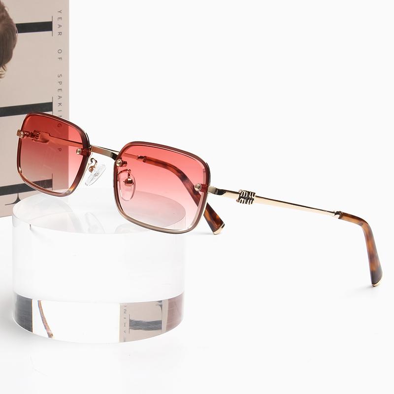 Vintage Photochromic Square Y2K Sunglasses Rectangle Retro Metal Frame Sun Glasses Fashion Women Luxury Eyewear Men UV400