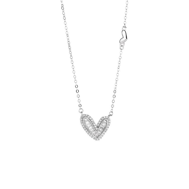 Romantic Heart Love Necklace Female Niche Light Luxury Temperament Versatile Ins Style Love Flash Diamond Necklace Quality