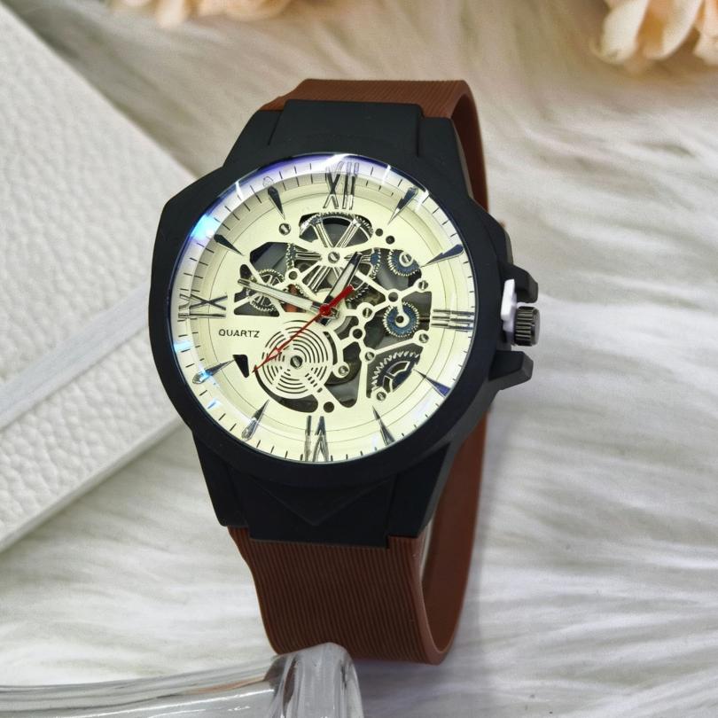 New Fashion Luxury Man Top Hollow Silicone Watch Men Business Quartz Watches For Gift Students Sports Wrist Watches Reloj Hombre