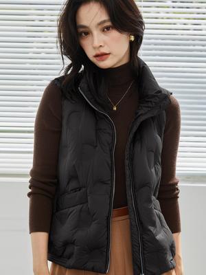 Women's Short Fashion Warm 90% Down Vest - Winter Lightweight Outerwear 