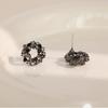 Hollow Out Inlaid Rhinestone Round Earrings for Women Vintage Fashion Delicate Stud Earrings 2024 New In Black Zircon Gift