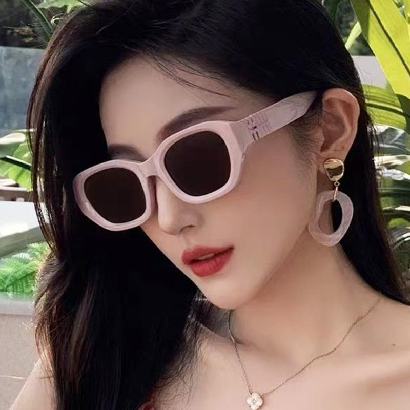 Square Beach Sunglasses Vintage Concave Spice Girls Sunglasses Vacation Sunscreen Sunglasses