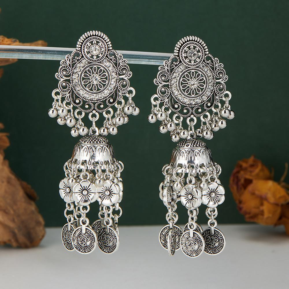New Ethnic Style Earrings, Bohemian Design Tassel Earrings, Retro and High-end Earrings with Temperament