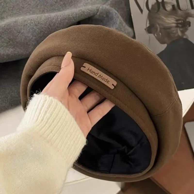 2026 Autumn Winter New Woolen Berets New Fashion British Style Painter Hat Retro Versatile Beret Men Women Spring Beret Hat