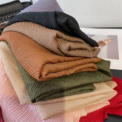 Neuer Faltenstruktur-Schal Damen Herbst und Winter Vielseitiger Langer Einfarbiger Schal Doppelt nutzbar