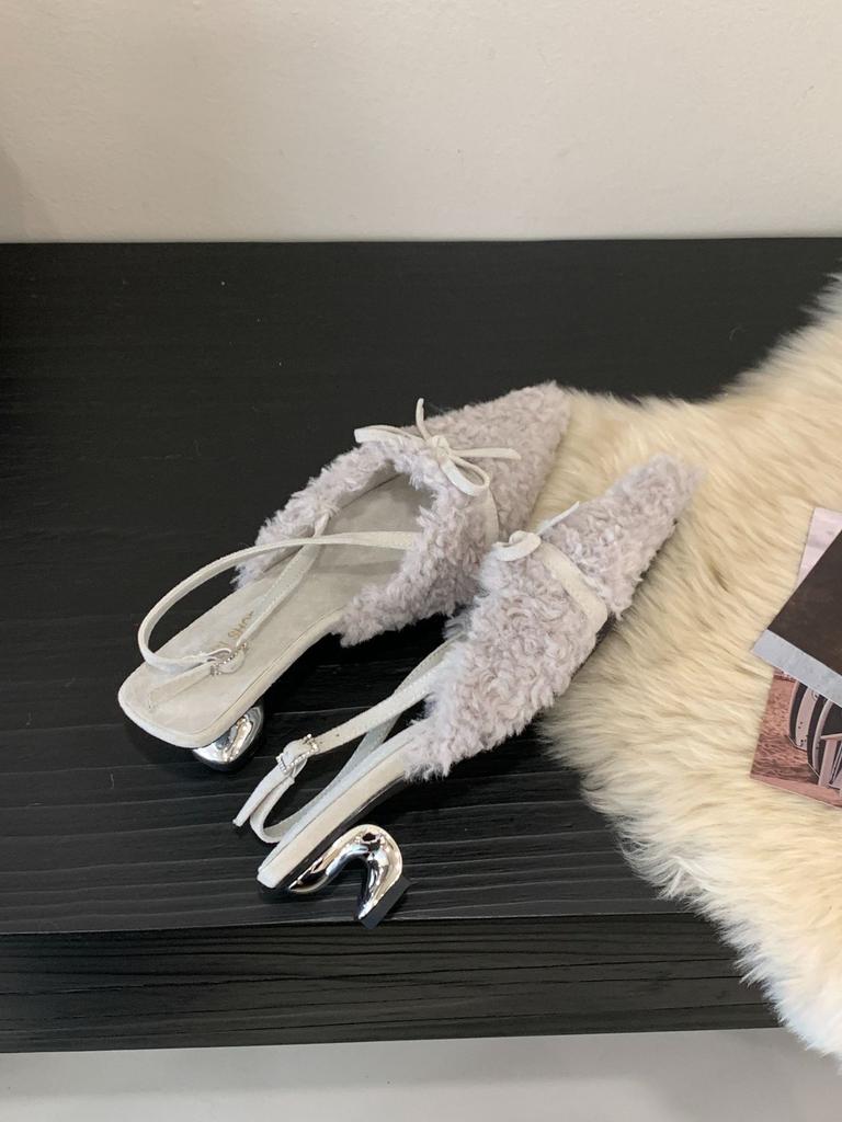 Huge gentleness~! Fairy wind bow-tie bag head sandals women wear pointed special-shaped thick-heeled rabbit fluffy shoes in autumn and winter