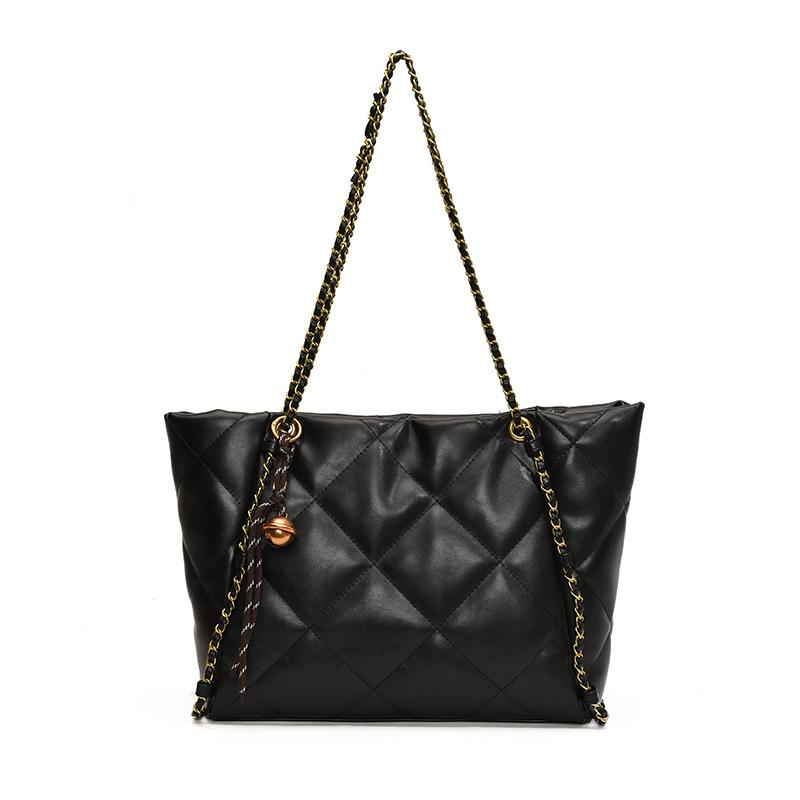 Wholesale fashion high sense Korean diamond large capacity tote bag commuter versatile chain shoulder tote bag