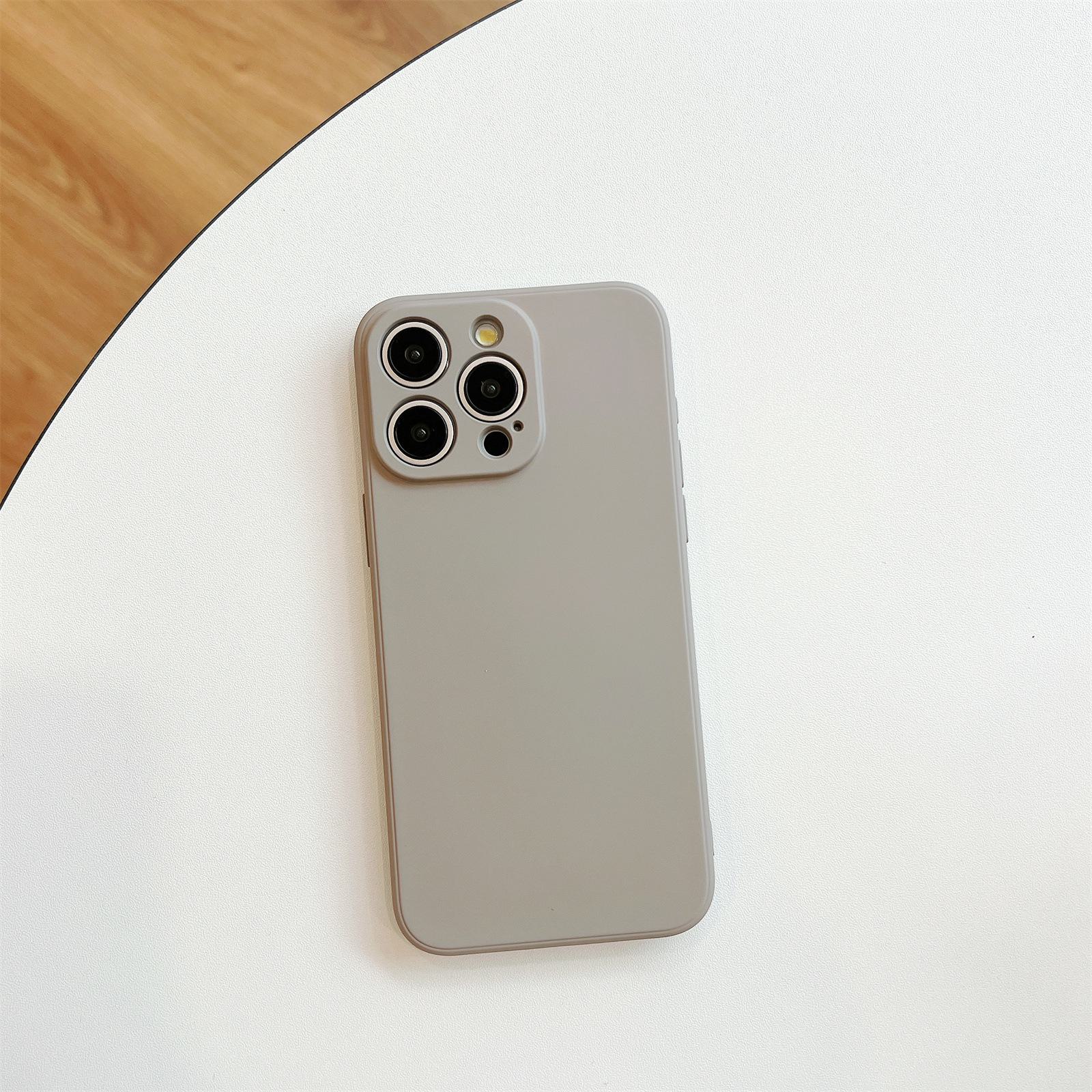 

Силиконовый чехол для защиты от падений для Apple iPhone 15 Promax, предлагающий оригинальный жидкий дизайн с мягкой защитой для моделей 12, 13 и 14 Pro. iPhone 15