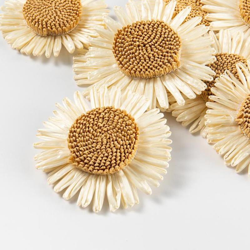 10 Stück Sonnenblumen & Gänseblümchen Bastelverzierungen Weiß & Beige DIY Dekorationszubehör Für Strandhüte Kleidung Vorhänge Krawatten