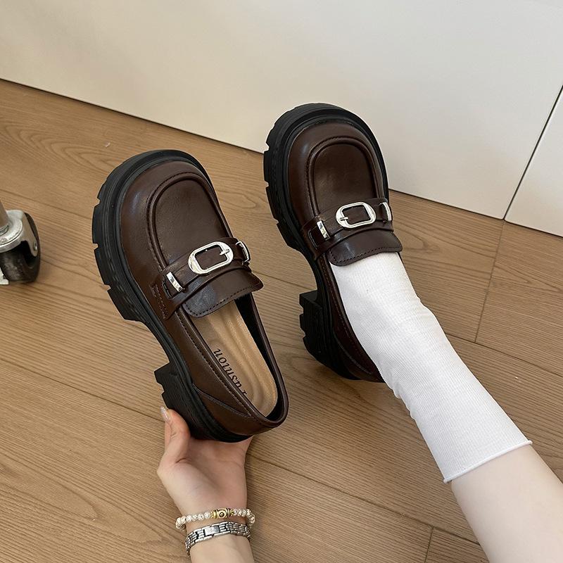 

Black retro loafer small leather shoes women s 2025 autumn new platform British style thick heel skirt Mary Jane single shoes 40 темно-коричневого