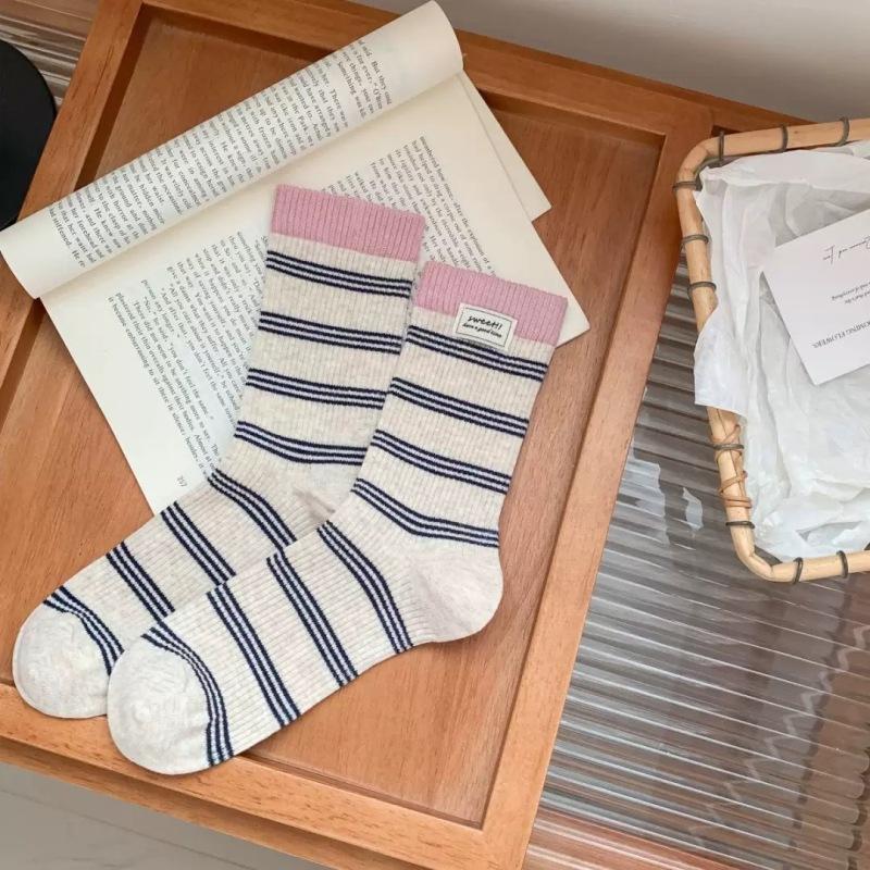 Autumn Can Be Luli Sweet Retro Girl! Gray Pink Is Simply Amazing~ Show Legs Straight Tube Socks One size fits all