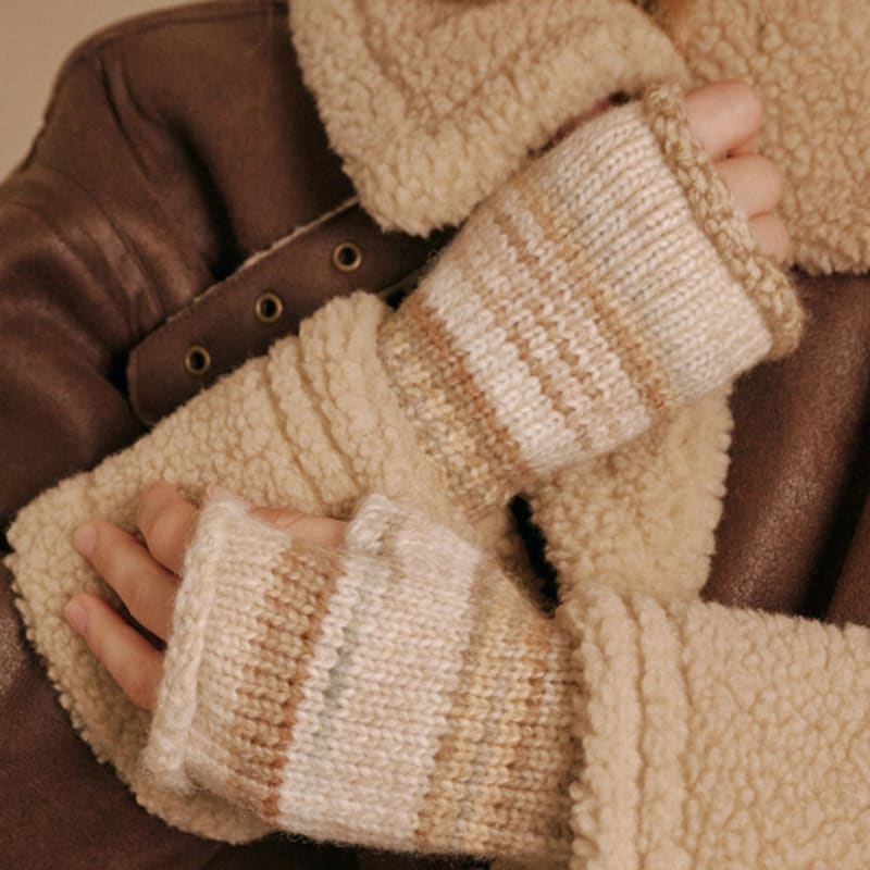 ALLINCOMPLETE Journey Of Sky Hand Warmer (3 Colors)