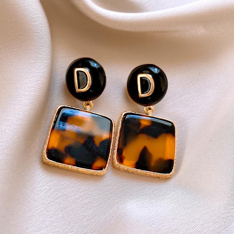 Retro Hong Kong Style Silver Needle Leopard Print Circle Earrings Light Luxury High-end Temperament Earrings Niche Earrings Women